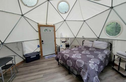 Purlear Other | Geodome on Creek, Great Getaway, WIFI & Hot Shower near Boone, NC