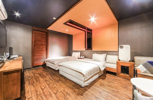 Somun Hotel | Geojedo Gohyeon Maldives