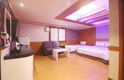 Okpo-dong Hotel | Geojedo Okpo Gallery