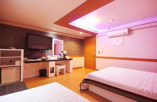 Okpo-dong Hotel | Geojedo Okpo Gallery