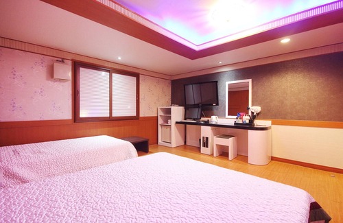 Okpo-dong Hotel | Geojedo Okpo Gallery