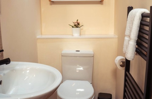 Tideswell Hotel | George Inn