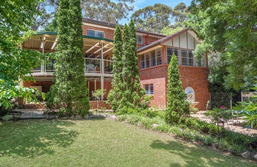 Berry House | George on George - Perfect country getaway in the heart of Berry
