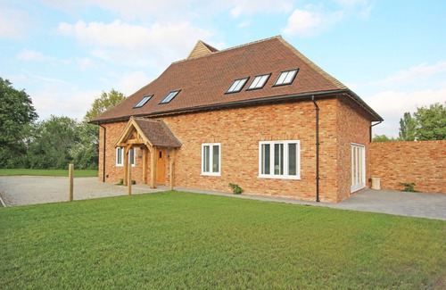 Woodchurch Cottage | George's Cottage - set in the Heart of Woodchurch Village of the Kentish Weald