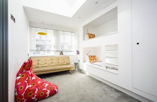 Newquay House | George24 - spectacular, 5 minutes to the beach