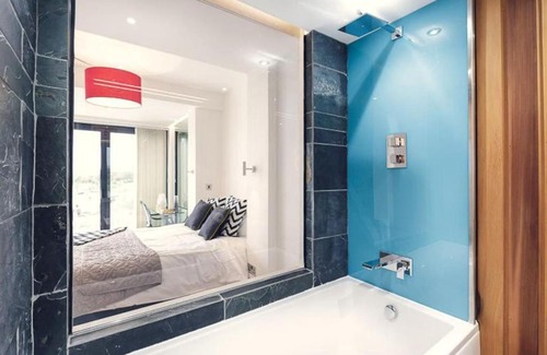 Newquay House | George24 - spectacular, 5 minutes to the beach