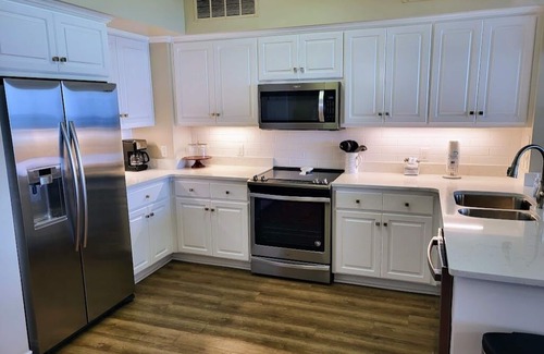 Thomas Drive Condo | Georgeous 2-Bedroom; Disc Fall Rates! Spect Gulf Views; Beach Chair Serv Incl.