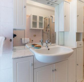 Quartiere XXII Collatino Apartment | Georges Flat - Tiburtina Station