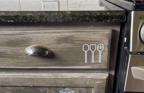 Georgetown House | Georgetown Square Kids and animals welcome! 4-been house WiFi, & park GT square