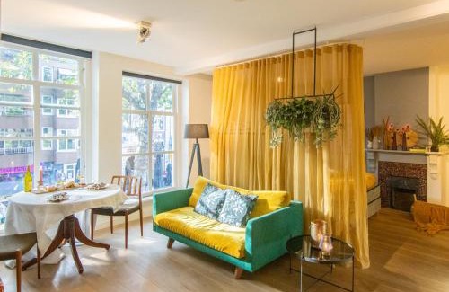 City Apartment | Georgia's Bathhouse