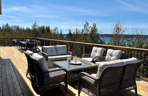 Wiarton House | Georgian Bluffs On The Bay- Stunning custom built (2024) waterfront home.