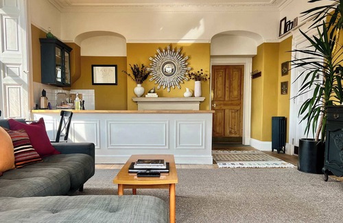 Frome Apartment | Georgian Manor - Elegance in Central Frome