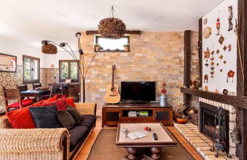 Vilar da Veiga House | Gerês Mountain Lake Views by Gerês Casas