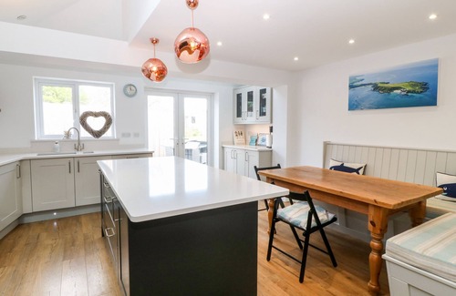 Edern House | GERALLT, pet friendly, character holiday cottage in Morfa Nefyn