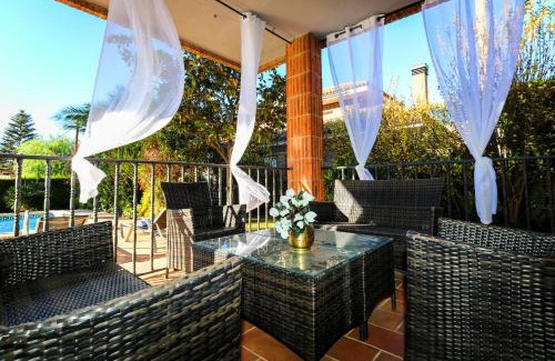 Cambrils Villa | GERANIS VILLA ONLY FAMILIES Planet Costa Dorada