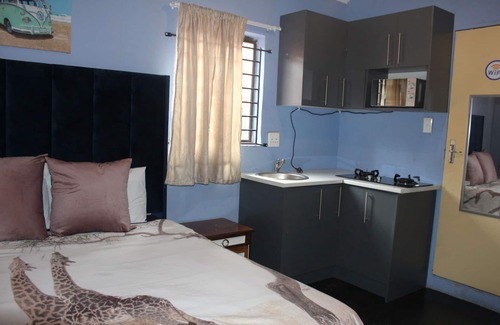 Germiston House | Germiston Destiny GuesthousennWe are ready to meet your needs.