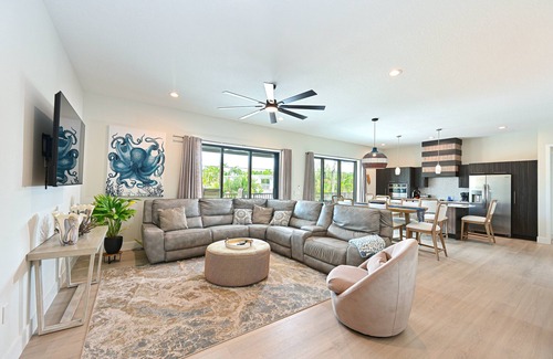 Siesta Key Condo | Gertrude's | 100% Private Resort-like home & pool, 500ft to private Siesta Key beach access!