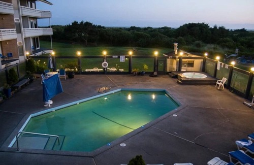 Ocean Shores Other | Get Away and Get Wet! Free Parking, w/ Pool