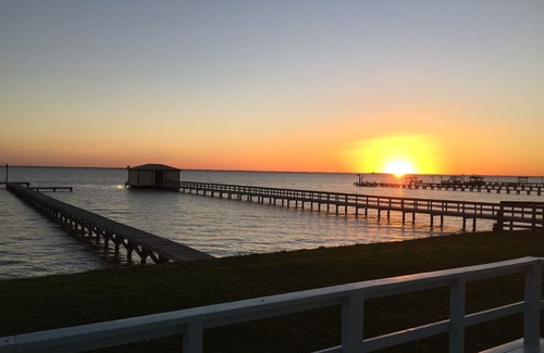 Long Mott House | Get Away from It All! Waterfront Home on San Antonio Bay! 300' Private Pier!