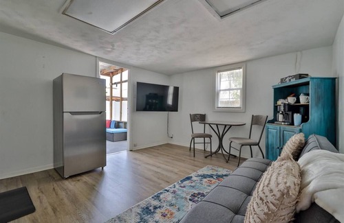 Wallaces New Smyrna Apartment | Get away from it all at the Beach Hideaway