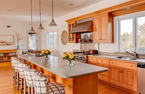 Shinnecock Hills House | Get out of the city, kick back and relax in Southampton!