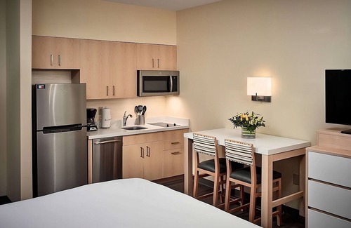 Gwinnett Place Hotel | Get Ready for Adventure! 4 Spacious units awaits. Near Sweet Water Park