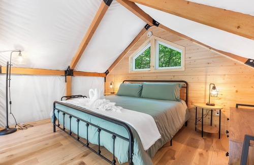 Branson Cabin | Get Your Glamp On! 2 Modern, Secluded Cabins Minutes to All Attractions