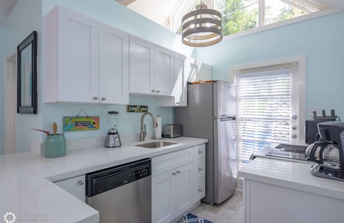 Old Town Cottage | Get your ISLAND STLYE on!