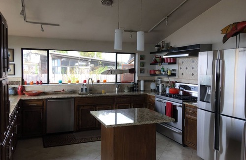 Ferndale House | Getaway by the sea, great views, Wifi - Relax on the water