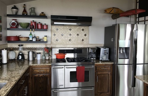 Ferndale House | Getaway by the sea, great views, Wifi - Relax on the water