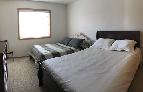 Lake Hallie House | Getaway in the Heart of Chippewa Valley