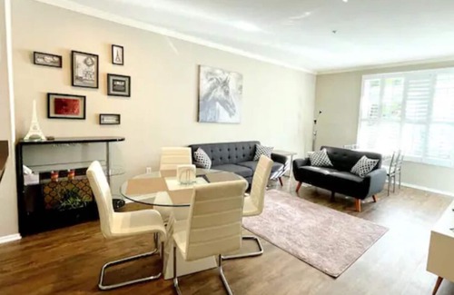 University City Condo | 🧳Getaway|Modern|Clean Resort in ❤ of La Jolla|UTC