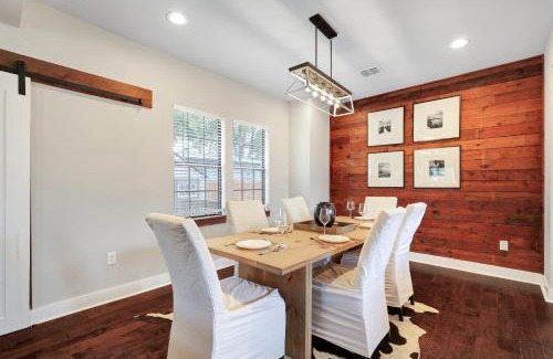 Eastside Promise Neighborhood House | Getaway Near River Walk Dt Yard Bbq Pet Games