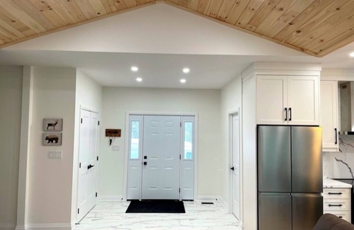 Miller Lake Cottage | Getaway with newly built cottage which is just 20 mins away from Tobermory!