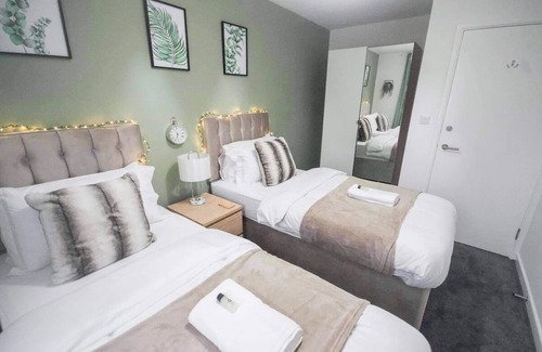 Coventry Apartment | GF Apartment With Secure Gated Parking