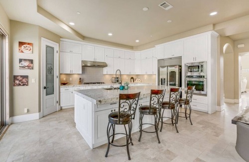 Garden Grove House | GG2-Grand Estate Central of Garden Grove