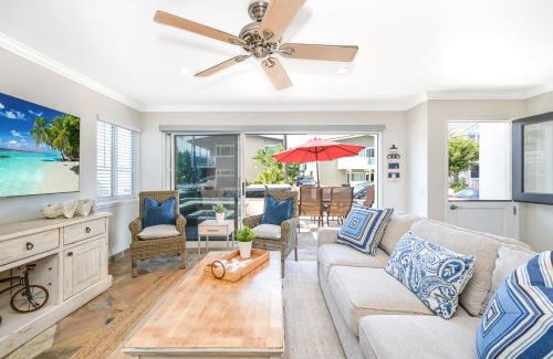 West Newport House | Giant 7 Bedroom Home with 3 separate Condos