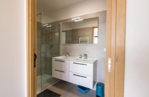 Marine de Saint Ambroggio Apartment | Giardinu di Luce - Appt pour 4 vue mer