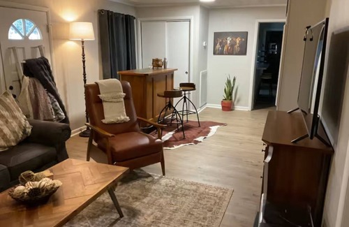 East Florence House | Giddy Up on Spurr Street!