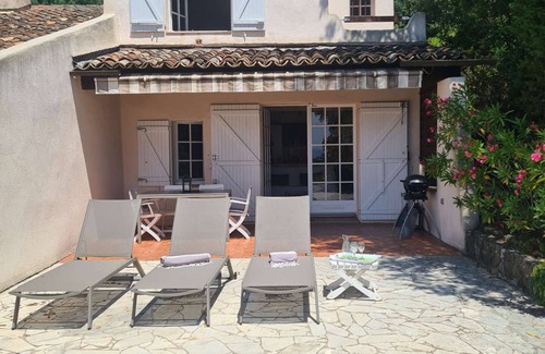 La Croix-Valmer House | GIGARO - Mas with air-conditioned room and magnificent sea view