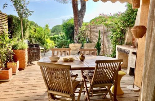 La Croix-Valmer Apartment | GIGARO - Terrasses et jardin à 5mn à pied de la plage - piscine & parking