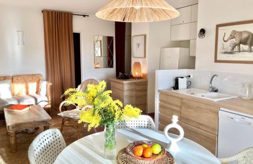 La Croix-Valmer Apartment | GIGARO - Terrasses et jardin à 5mn à pied de la plage - piscine & parking