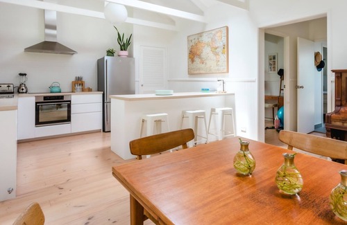 Shoreham House | Gigi House - Take a leisurely 600-meter stroll to the breathtaking beach waiting to be explored.