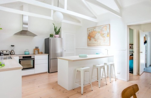 Shoreham House | Gigi House - Take a leisurely 600-meter stroll to the breathtaking beach waiting to be explored.