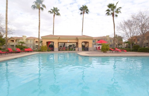 Gilbert Condo | Gilbert/Mesa 2 Bedroom Condo, right next to heated pool!