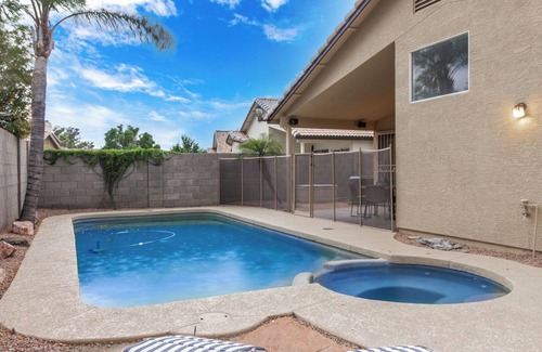 Gilbert House | Gilbert Modern Luxury - Private Pool Oasis