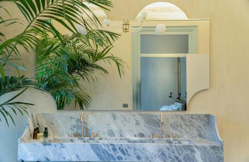 Palermo Apartment | Gilded Age Luxury dream apartment historic center