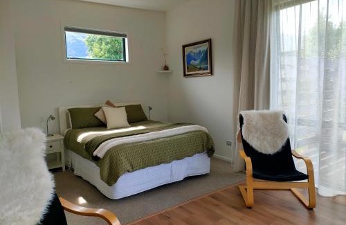 Lake Hawea House | Gills Hawea Haven