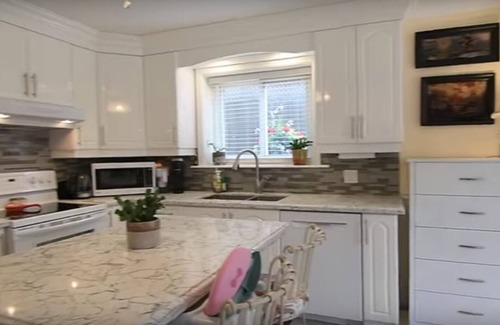 West End Apartment | Gilmore Place, 5 min to downtown Providence