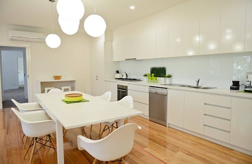 Smiths Beach House | Gilmore Street, Smiths Beach, fantastic kitchen, 4 bedrooms.